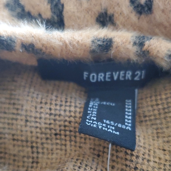 Forever 21 Fitted Tan and Brown Long Sleeve Sweater - Picture 4 of 4